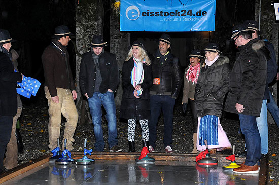 7. Angermaier Eisstock-WM in Tracht (©Foto: Ingrid Grossmann)